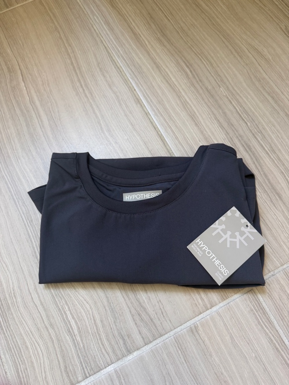 Hypothesis Women's Short-Sleeve Scrub Crew Neck Tuck-In Top in Pewter